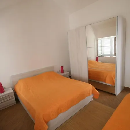 House Sakarun * فيلي رات