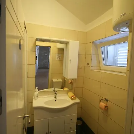 度假居 House Sakarun *