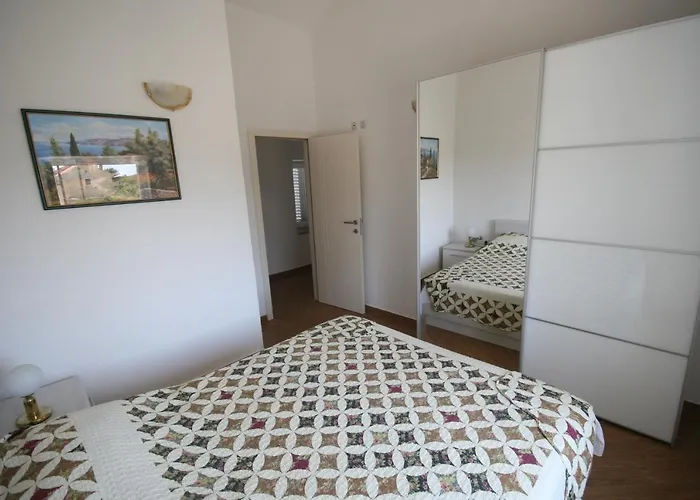 House Sakarun