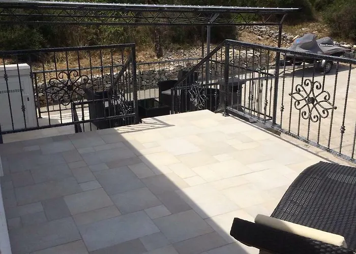 בית נופש House Sakarun ולי ראט