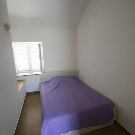 House Sakarun *